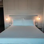 招待所 Residenza Montebello 4*