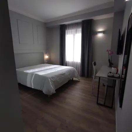 Residenza Montebello 4*