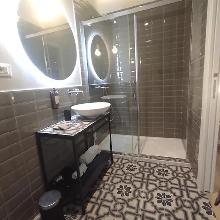 بيت ضيافة Residenza Montebello 4*